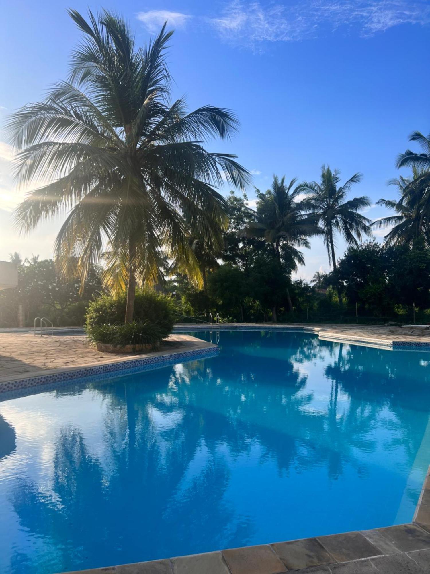 Waves And Wanderlust-Diani Beach Exteriér fotografie